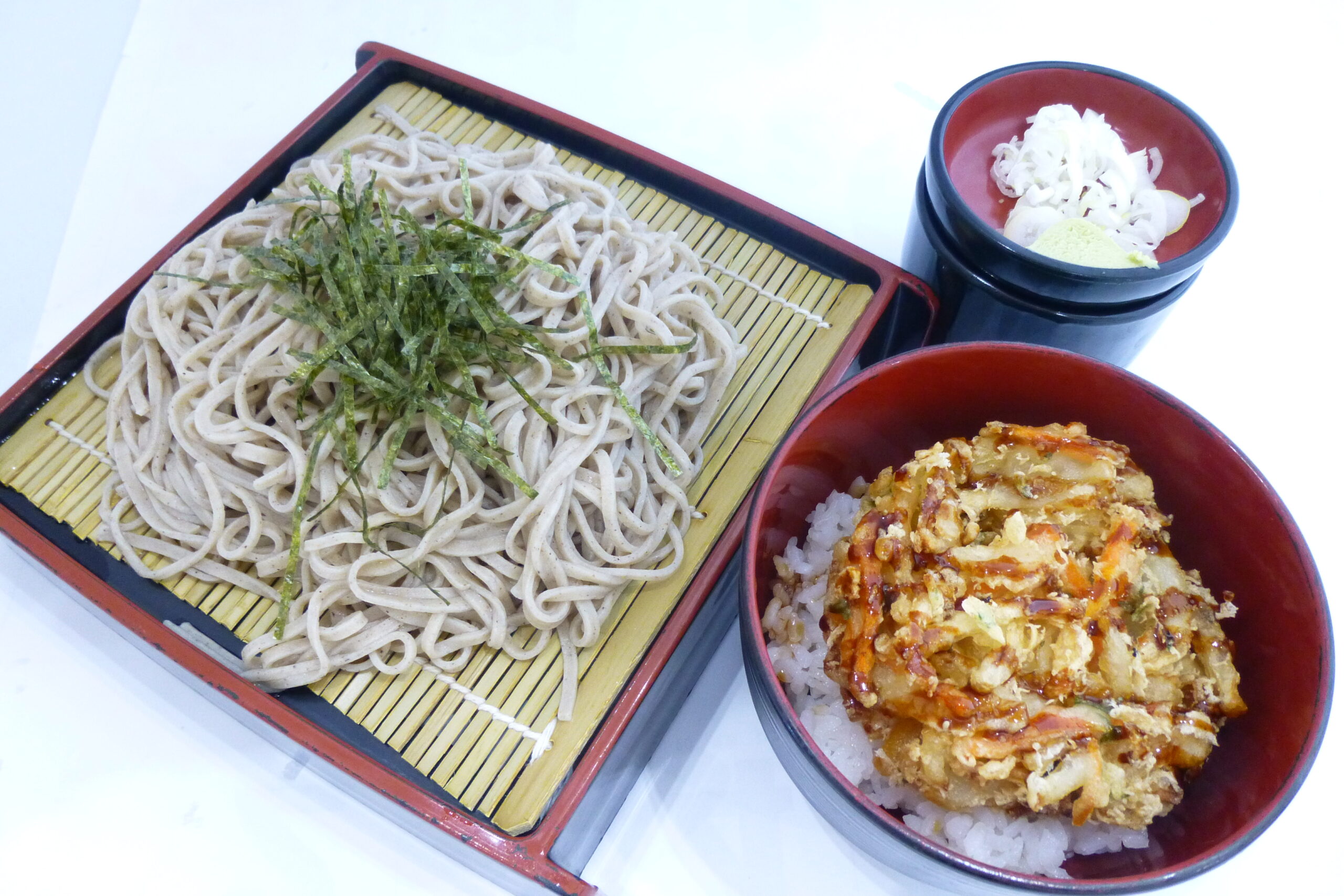 ざるそば&かき揚げ丼【限定3品日替わりメニュー】(もおか鬼怒公園ゴルフ倶楽部のレストラン)